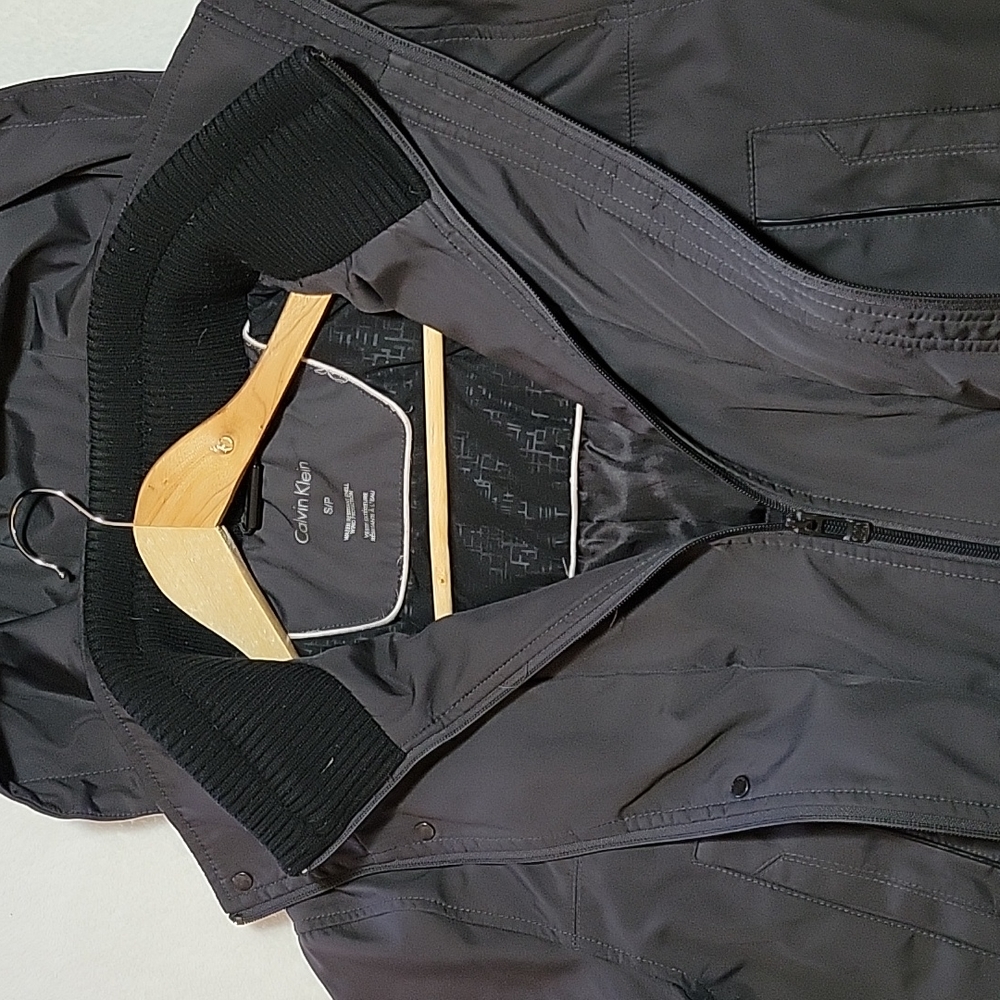CALVIN KLEIN WINTER COAT SMALL - Picture 7 of 14